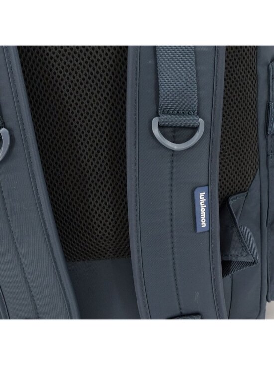 Lululemon Wunderlust Backpack 25L Blue main image 9